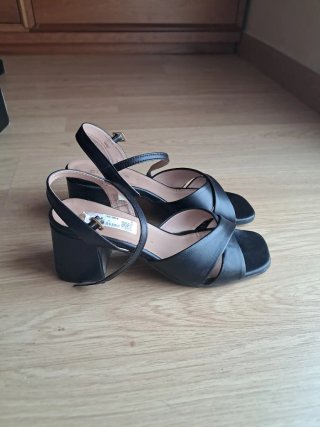 Zapatos Camila's Talla 39 Negros