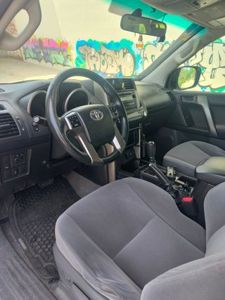 Toyota Land Cruiser 150 2012