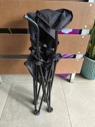 Silla plegable negra
