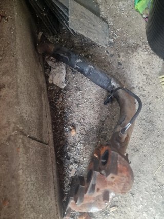 Colector escape Saxo 1.1