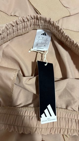 Conjunto Adidas Cargo Beige