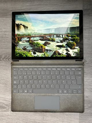 Microsoft Surface Pro 5 i5 8GB 128GB