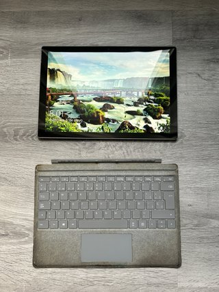 Microsoft Surface Pro 5 i5 8GB 128GB