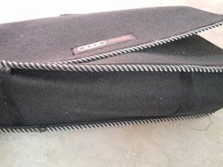 Maletín Audi