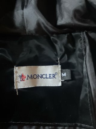 Abrigo Moncler negro talla M