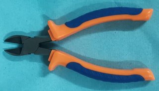 Alicates de corte nuevos