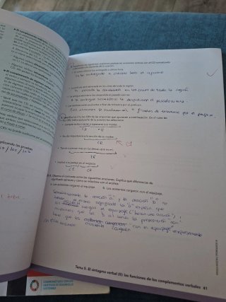 Lengua castellana y literatura 2 bachillerato :...
