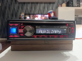 Radio CD Alpine CDE-133BT Bluetooth