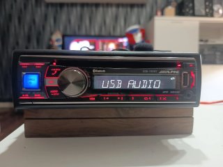 Radio CD Alpine CDE-133BT Bluetooth