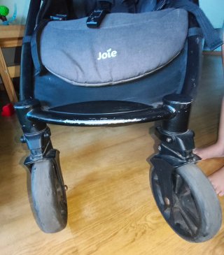 Carro de paseo Joie + funda impermeable