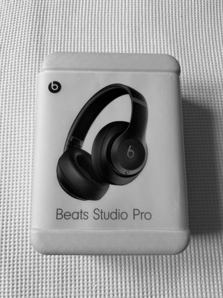 Beats Studio Pro Negros -Como nuevos Caja Original
