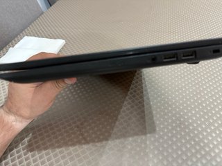 Portátil Asus Intel Core i7 14”