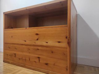 Arcón de madera de pino