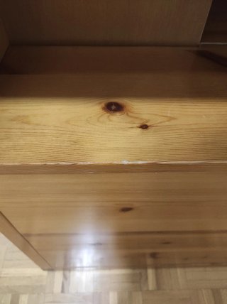 Arcón de madera de pino