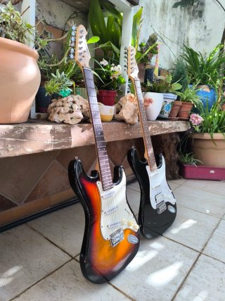 Pack Doble Guitarra Eléctrica + Ampli + Accesorios
