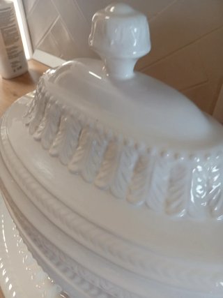 Sopera de porcelana blanca40ctm y alto 30