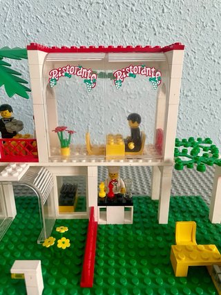 LEGO 6376 Breezeway Café