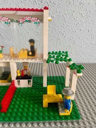 LEGO 6376 Breezeway Café