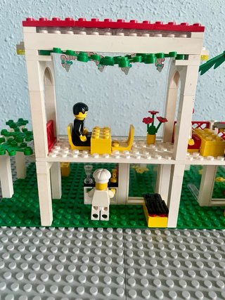 LEGO 6376 Breezeway Café