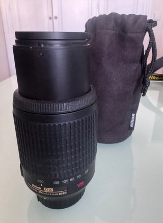 Nikon D5100 + 2 objetivos + extras (9.125 disp.)