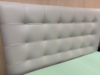 Cabecero tapizado polipiel beige 145 cm