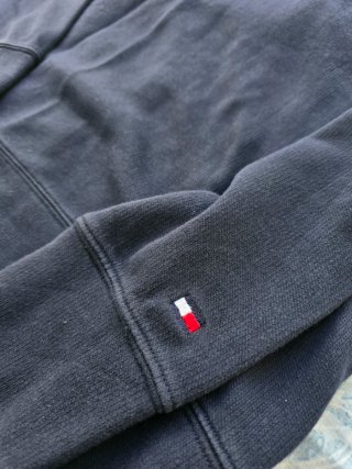 Felpa Tommy Hilfiger blu ricamata