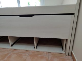 Cama nido blanca con 4 cajones naranja