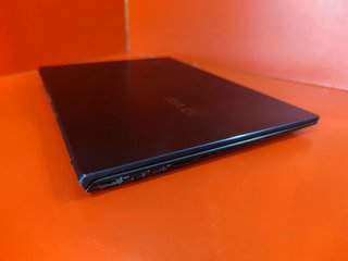 Asus Zenbook 14X OLED