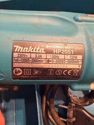Makita HP2051 Taladro Percutor Profesional 720W