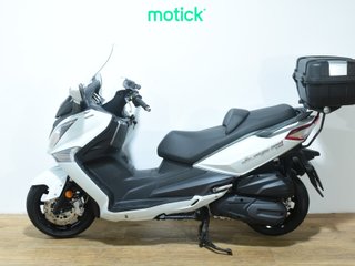 SYM JOYMAX 300I (TOP CASE)