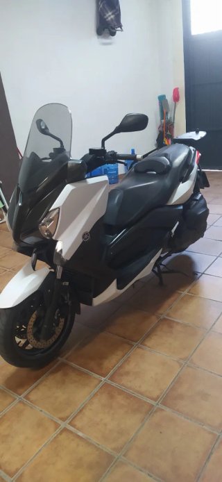 Yamaha XMAX 400 Scooter Automática