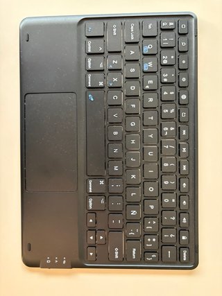 iPad 9ª Gen 64GB + Funda + Teclado.