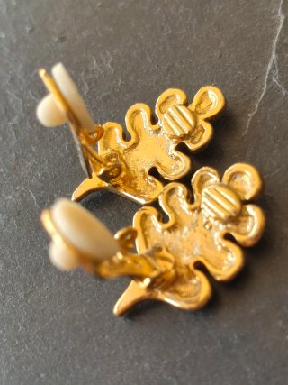 Pendientes Clip Hoja de Roble Dorados