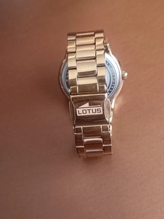 Reloj Lotus Mujer Dorado y Rosa Multifunción