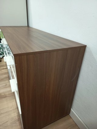 Cómoda IKEA 6 cajones madera y blanco