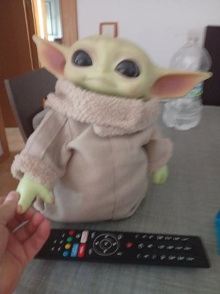 Muñeco bebé Yoda como nuevo