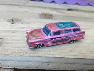 Hot Wheels Chevy Nomad 1955 Custom 1/64