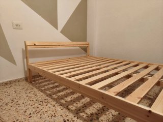 Cama IKEA NEIDEN 140x200 + somier LURÖY