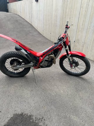 Gas Gas TXT Racing 125cc 2025