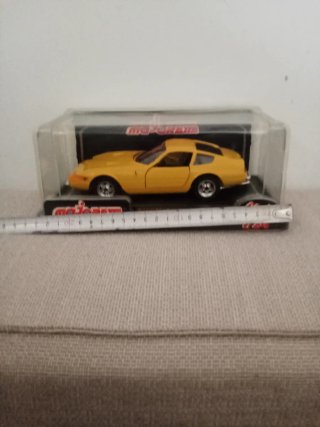 Majorette Ferrari 365 GTB 4 Daytona 1/24
