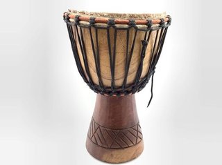 Djembe de madera artesanal
