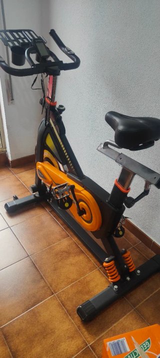 Bicicleta de Spinning Naranja y Negra