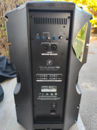Mackie Thump 15A  2 unidades