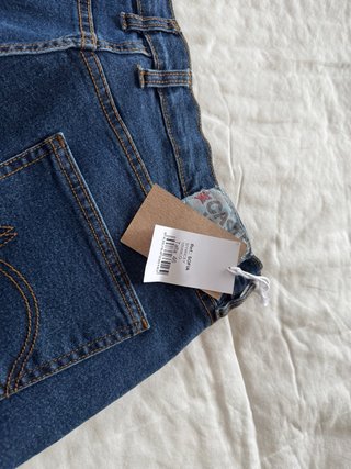 Pantalón Vaquero Mujer Largo Tiro Alto . A Estrena