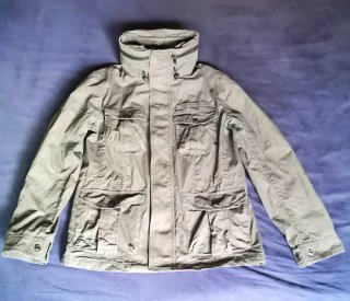 Cazadora 3/4 con capucha Armani Exchange original.