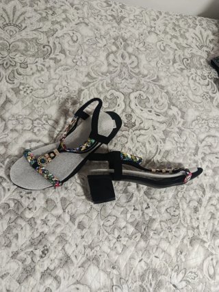 Sandalias Talla 41 nuevas con Tira Multicolor