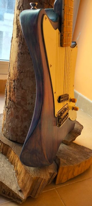 Guitarra Eléctrica hecha a Mano