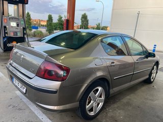 Peugeot 407