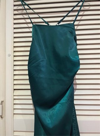 Vestido largo satén verde botella Shein Talla S