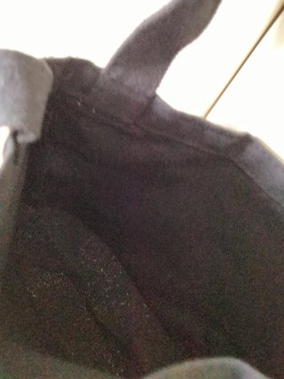 Bolsa tote negra con perro salchicha